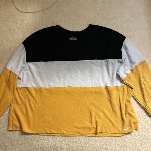 Hollister Cropped Boyfriend Tee